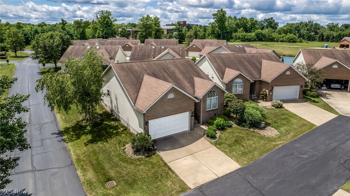 Warren Cc Vilas Condos - Residential