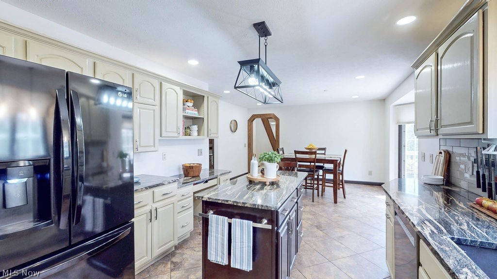 Inland Shores - Residential