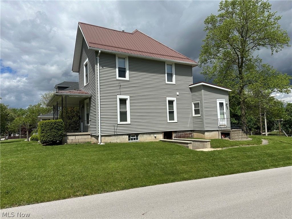 Photo of 537 Dale Avenue, Willard, OH 44890 (MLS # 5206474)