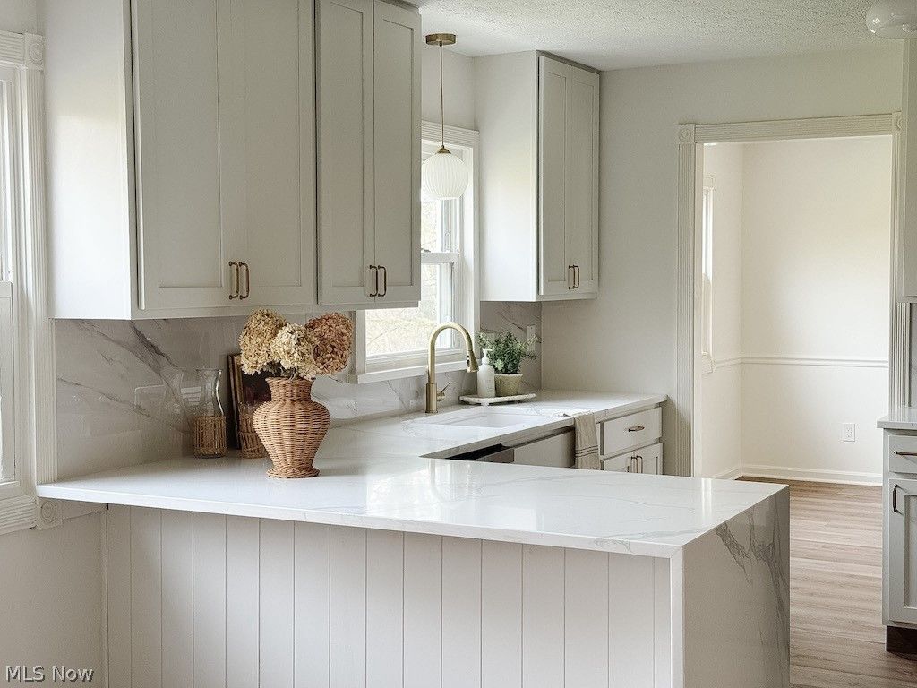 Photo of 455 Barrenwood Drive, Wadsworth, OH 44281 (MLS # 5198453)