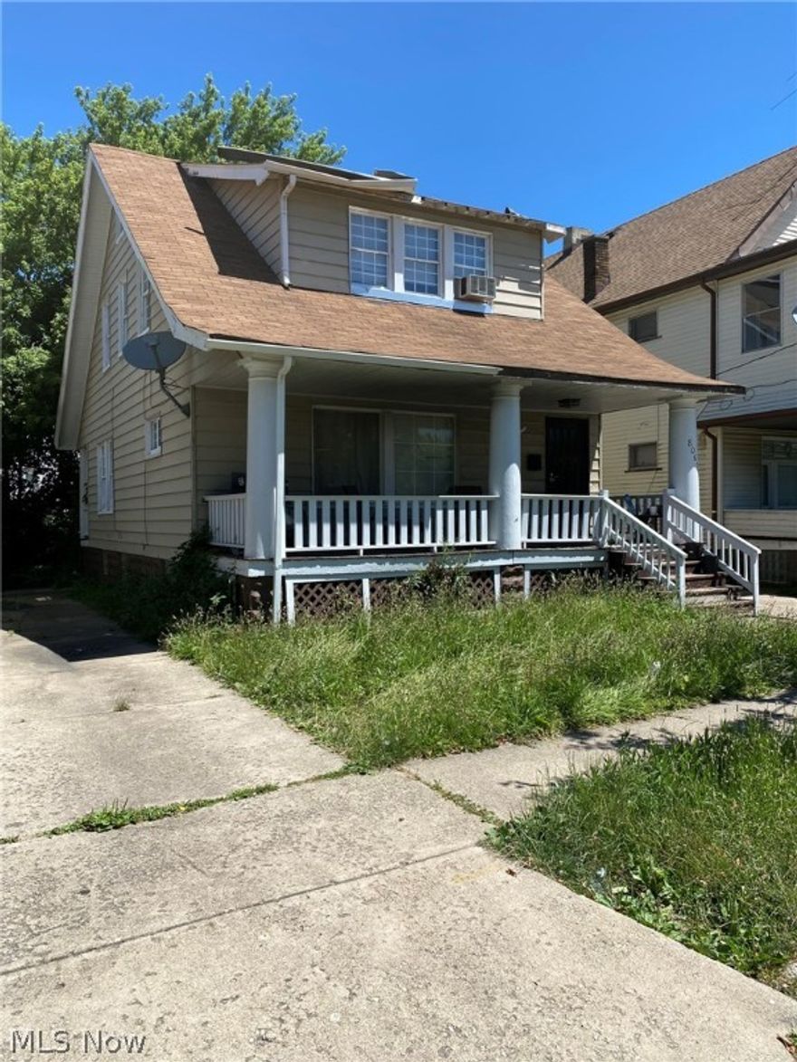 Investment opportunity. Currently tenant occupied, perfect for savvy investors or handy man looking rental property.