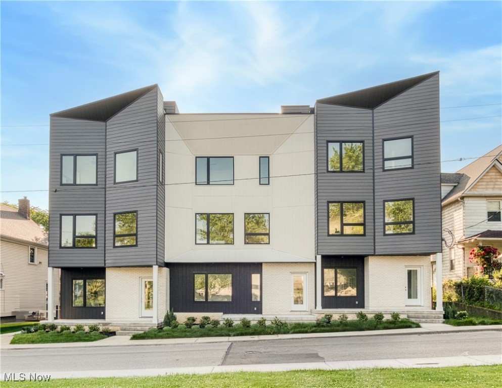 1365 W 74th Street