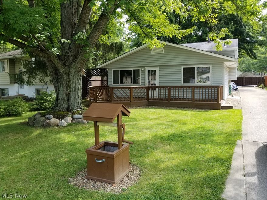 Welcome home to this move in ready, well maintained split level home.  3 bedrooms and full bath upstairs.  Living room and eat-in kitchen with plenty of storage for your convenience.  The lower level has a half bath with laundry room and spacious family room.  Great curb appeal with a large wood deck and stunning landscaping.  Pack your bags and move right in to this spacious split in North Ridgeville.