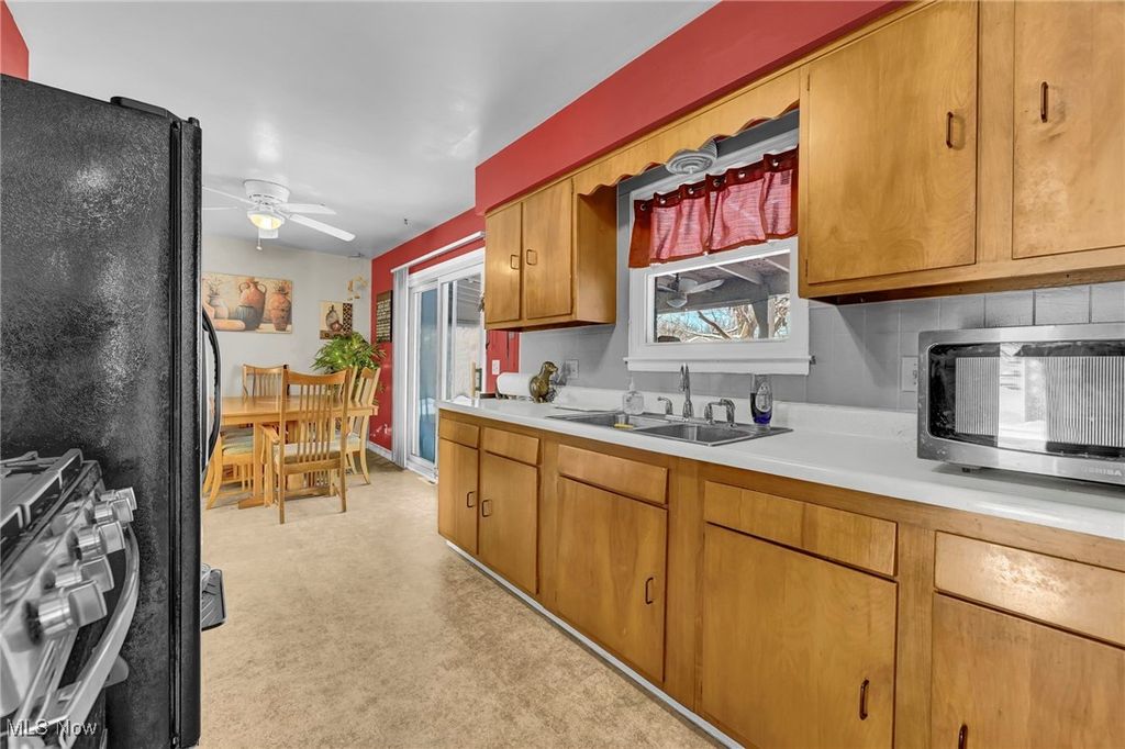 Photo of 856 Salem Avenue, Elyria, OH 44035 (MLS # 5183640)