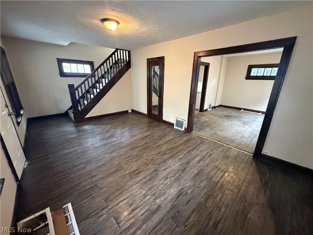 130 E Emerling Avenue
