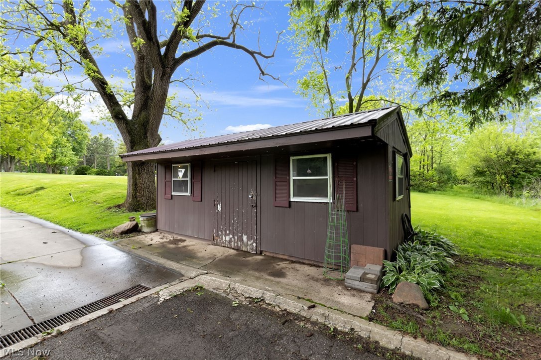 1221 Bucyrus Road