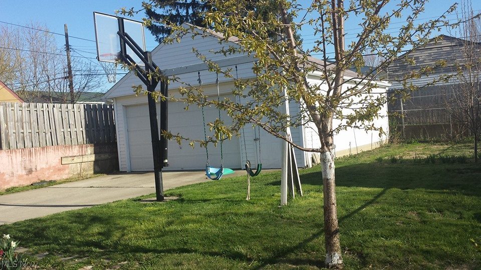 Hazel Ave - Residential