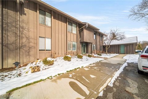 Tiny photo for 7465 Millrace Lane #103, Sagamore Hills, OH 44067 (MLS # 5179346)