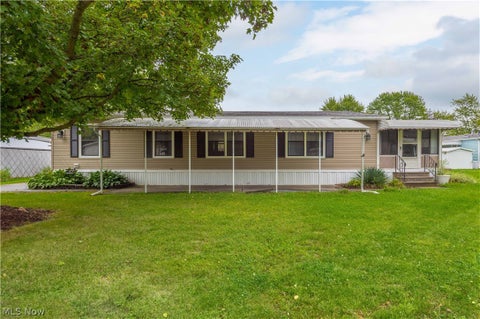 12 Overland Drive, Olmsted Twp, OH 44138 - #: 5247475