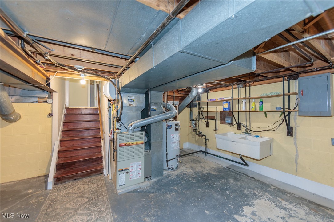 Stone Builders Inc - Residential Lease