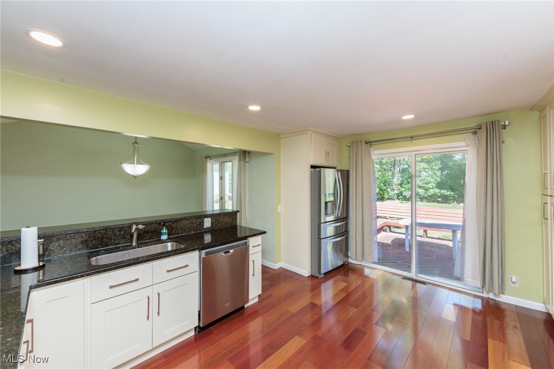 Stone Builders Inc - Residential Lease