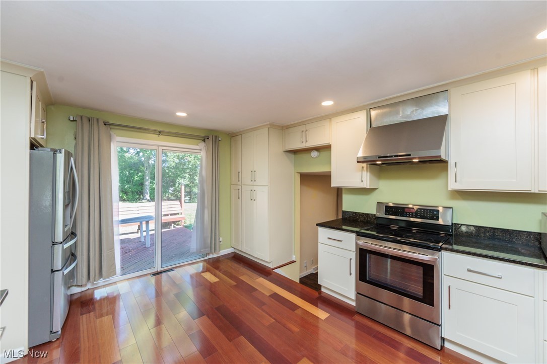 Stone Builders Inc - Residential Lease