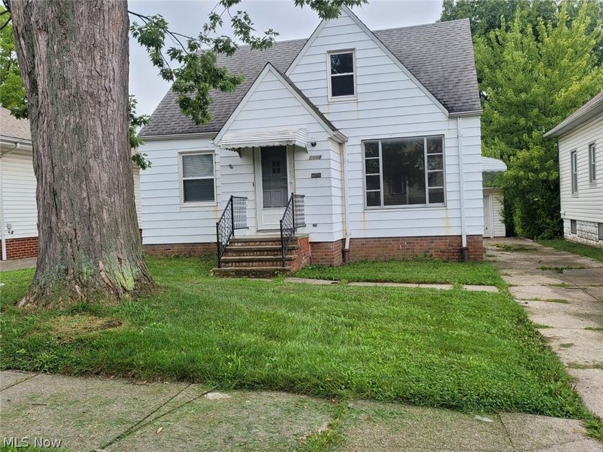 Charming 3 Bedroom 1 Bath Cap Code. Large Ligh-Filled Living Room. Eat in Kitchen, 2 Bedroom and a Full Bath on the 1st Floor. Additional Bedroom and a Bopunus Area in the 2Nd Floor. Finished Basement. 2 Car Garage. Resident is responsible for all utilities including water/sewer/trash, gas and electric and is to handle lawn care, lawn maintenance and snow removal. Vouchers are not accepted. Contact us to schedule a showing Today!