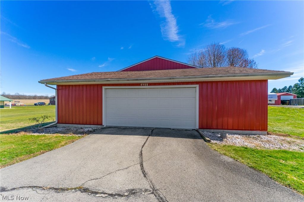 Photo of 4988 State Route 46, Cortland, OH 44410 (MLS # 5192520)
