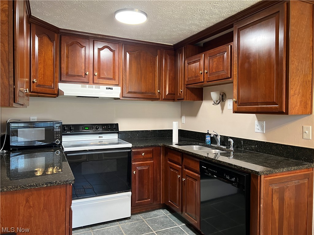 Huntington Park Co - Residential Lease