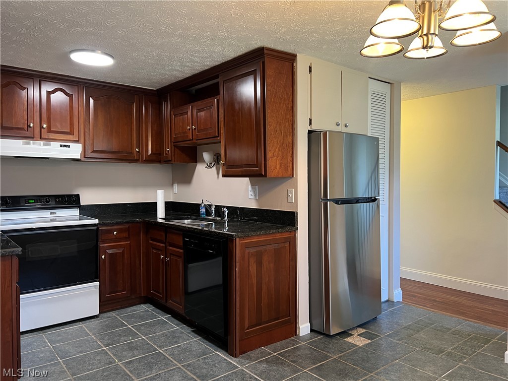 Huntington Park Co - Residential Lease