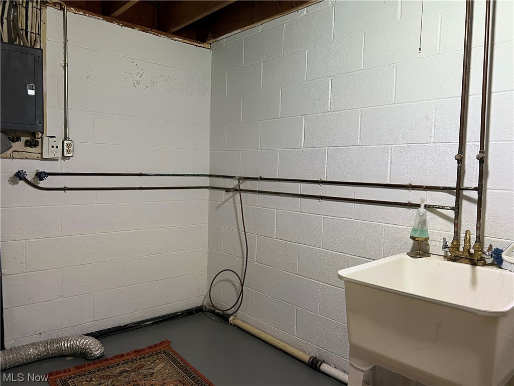 Huntington Park Co - Residential Lease