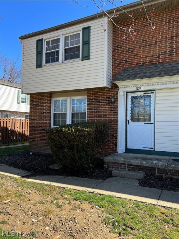Gorgeously updated 3 bedroom/1.5 bathroom condo available for rent in the heart of Stow! This layout is stunning. You have two entrances, from the parking lot to the gated private patio or the front door around the front facing the street. Entering from the gated private patio, you'll enter into the living room with beautiful hardwood flooring, updated half bathroom, and a stunning eat in kitchen! Upstairs, you'll find your 3 bedrooms, biggest one with two closets, one being a walk in, the other two are good sized rooms with good closet space and you'll find your full bathroom! The basement offers a partial finished area and there is plenty of storage throughout this basement. Washer and dryer hookups. The amenities includes access to tennis courts, and a pool! No garage available, only two parking spots available, all labeled 1820-B, one next to the unit and the other is in the main lot. Please park accordingly! Visitor parking is available and labeled as well! The Owner has a strong