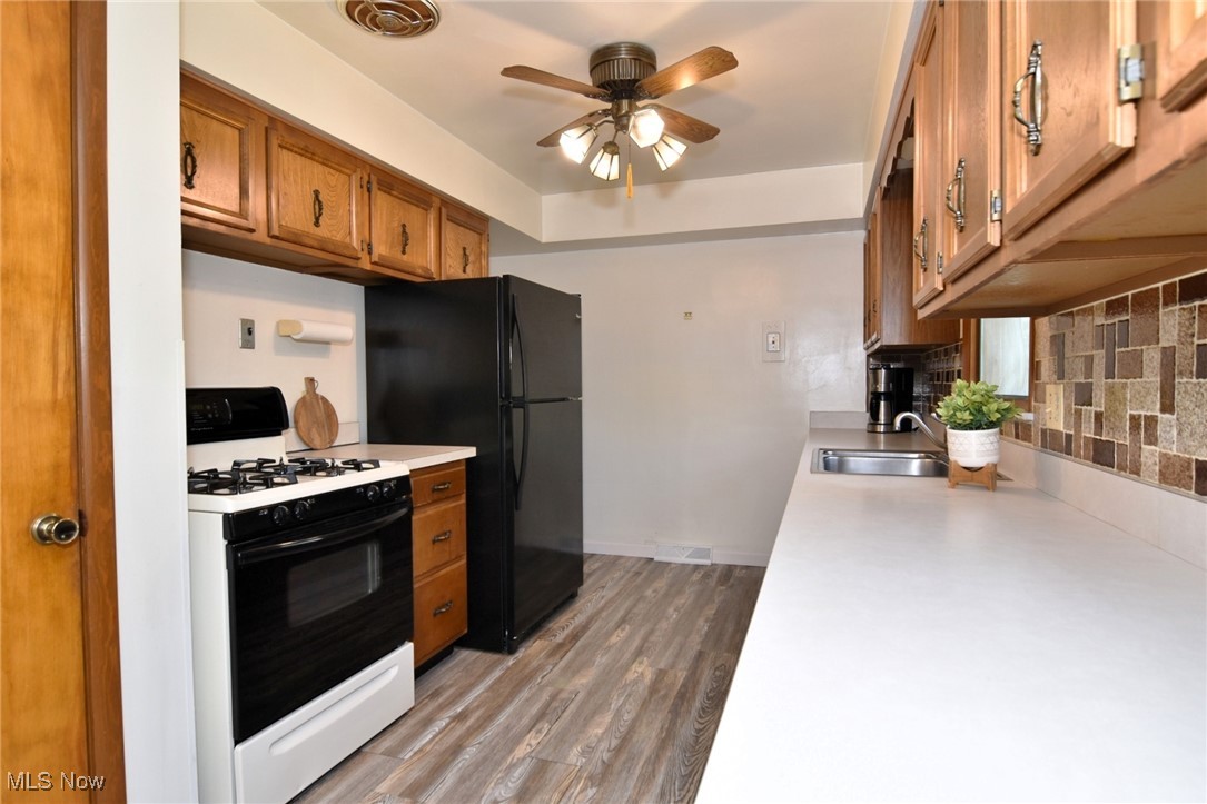 Middleburg Heights, Ohio 44130, United States, 4 Bedrooms Bedrooms, ,3 BathroomsBathrooms,Residential,Active,150966