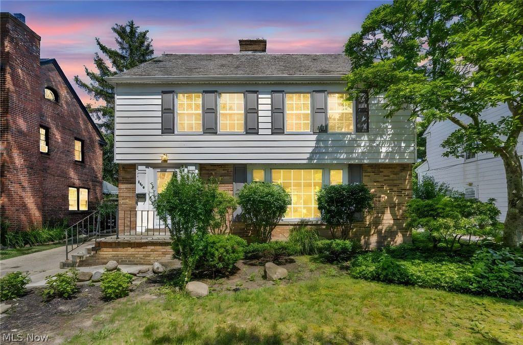 Photo of 3635 Tolland Road, Shaker Heights, OH 44122 (MLS # 5189302)