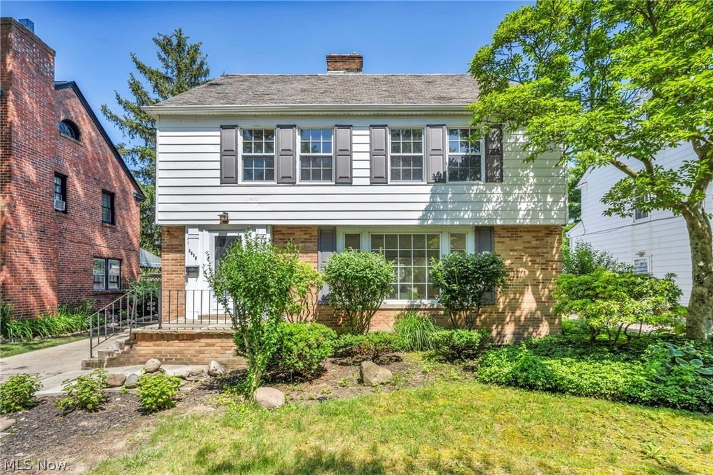 Photo of 3635 Tolland Road, Shaker Heights, OH 44122 (MLS # 5189302)