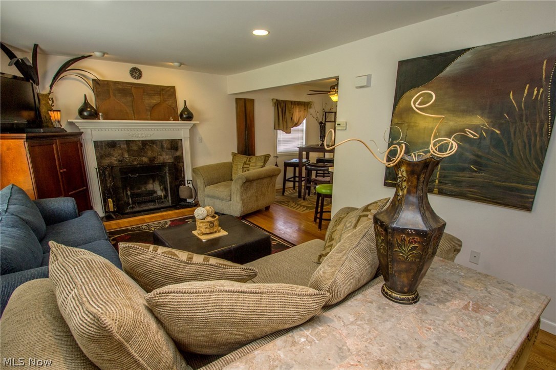 Seltzer Round Cos Monticello - Residential