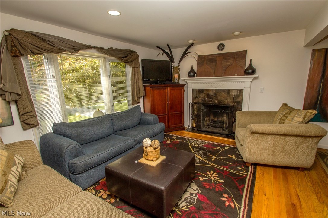 Seltzer Round Cos Monticello - Residential