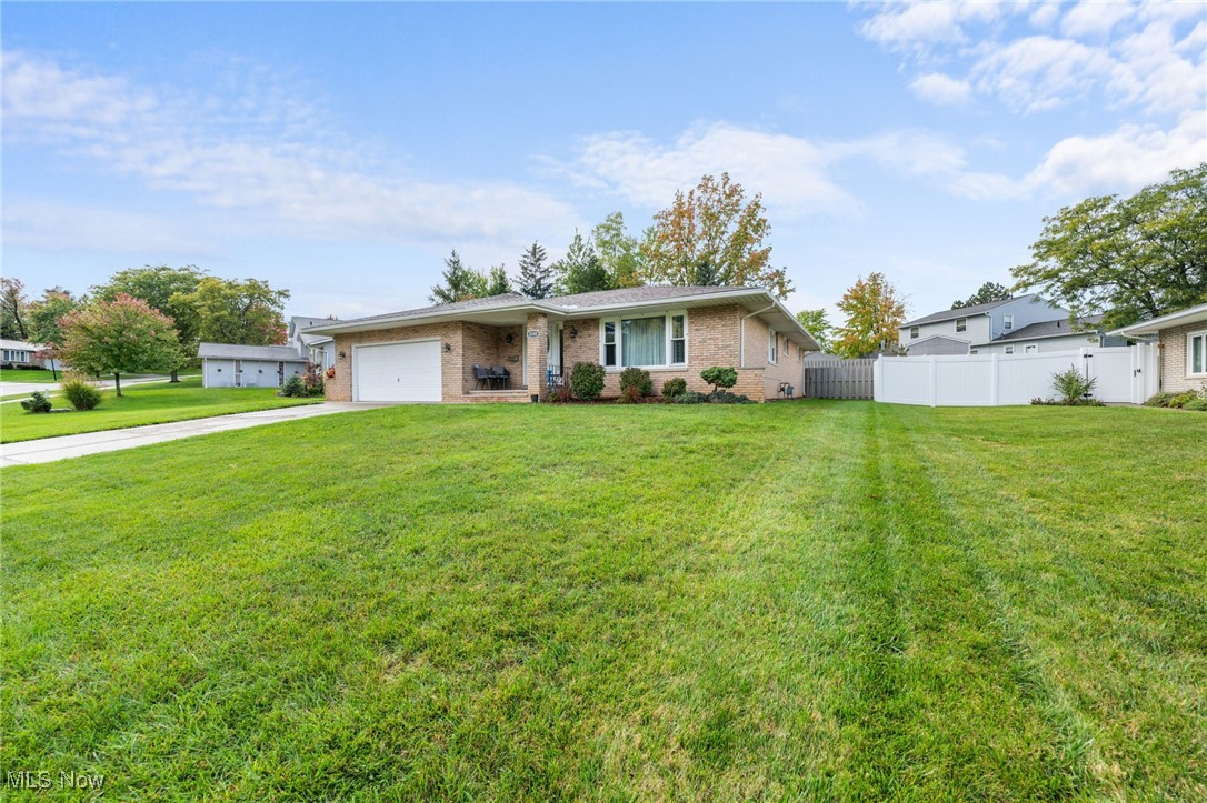 2680 Fleger Drive, Parma, Ohio image 34