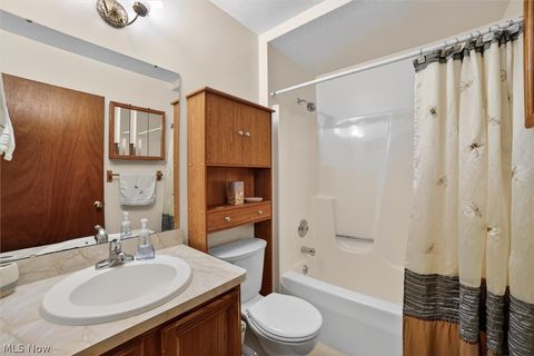 Tiny photo for 10024 Huntington Park Drive, Strongsville, OH 44136 (MLS # 5188275)