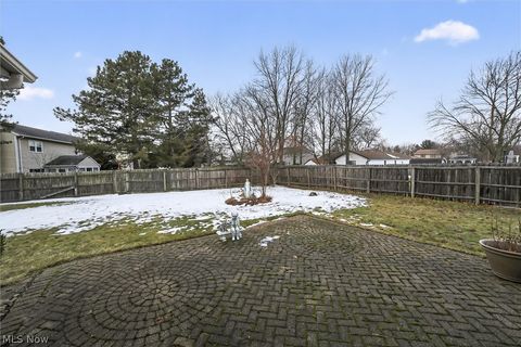 Tiny photo for 10024 Huntington Park Drive, Strongsville, OH 44136 (MLS # 5188275)
