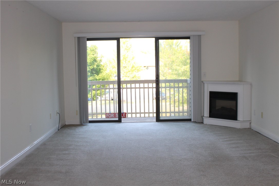 Enclave/Rosemont Rdg Condo Ow - Residential