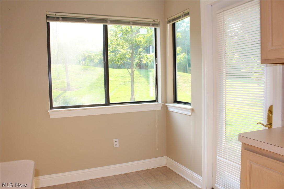 Enclave/Rosemont Rdg Condo Ow - Residential