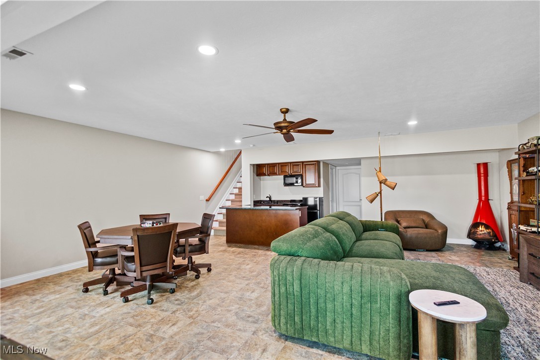 106 Larimar Drive, Willowick, Ohio image 18