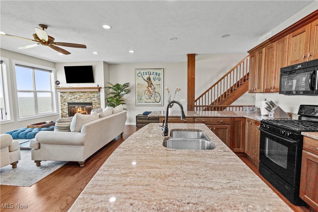 106 Larimar Drive, Willowick, Ohio image 12