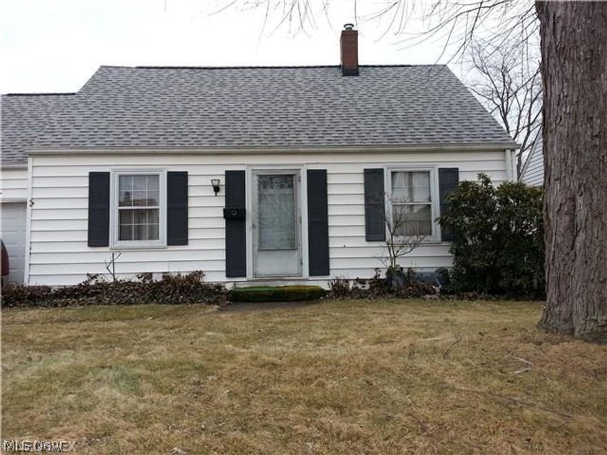 Good little bungalow with 3 bedrooms, fence yard & nice partially finished basement. Estate home.