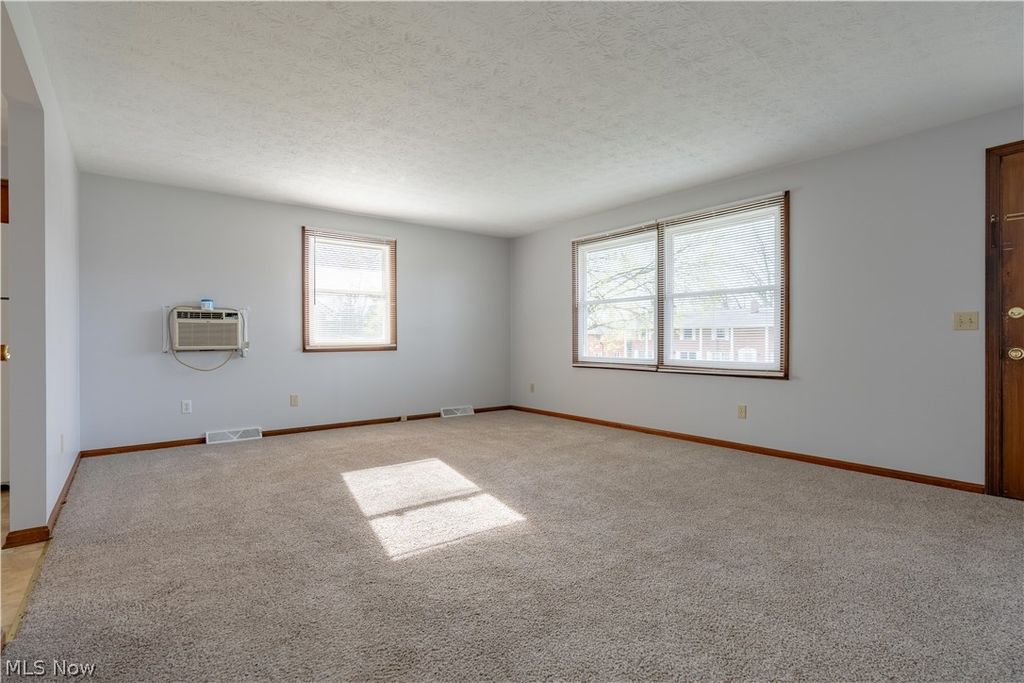 Photo of 4709 20th Street NW, Canton, OH 44708 (MLS # 5199361)