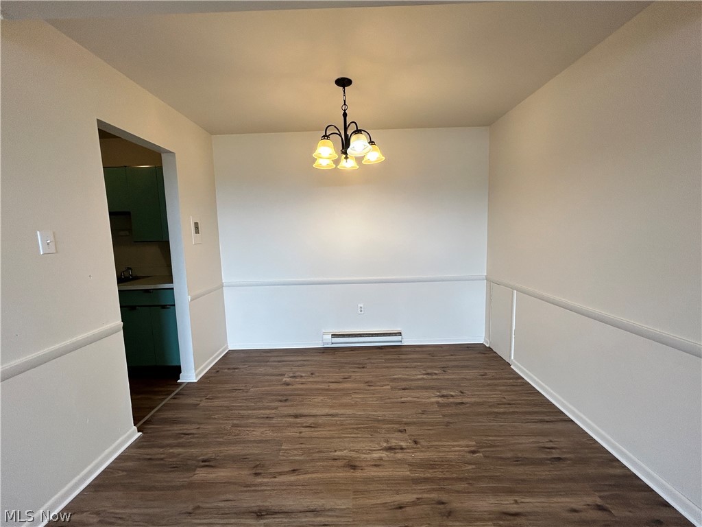 407 Colonial Drive 44