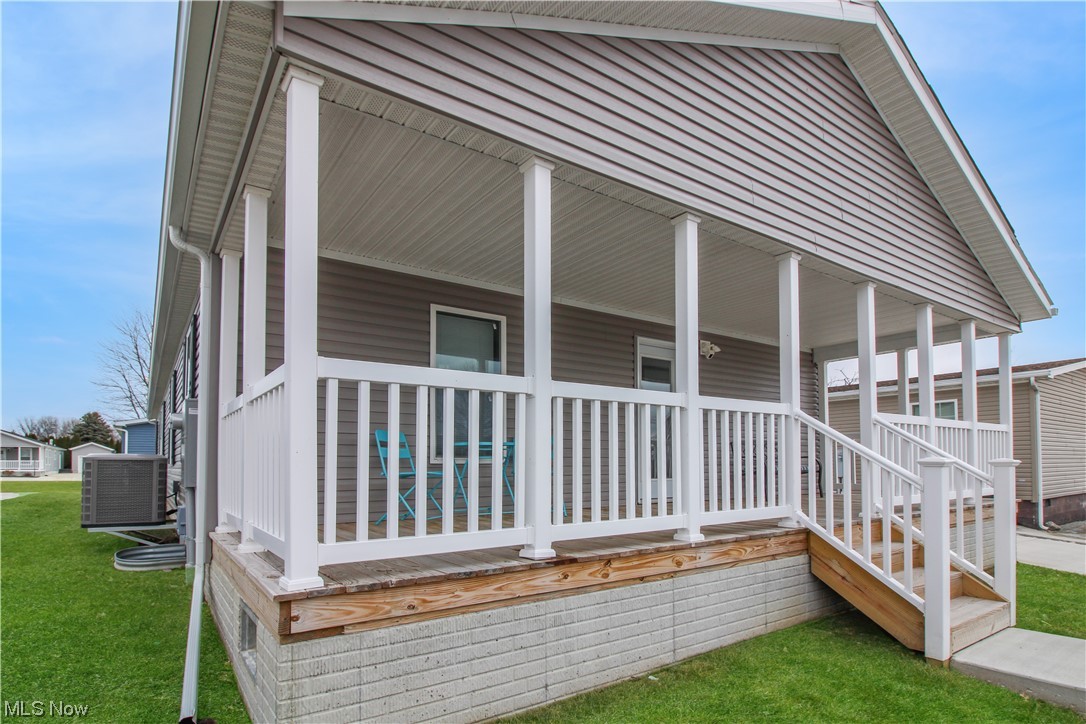 West Harbor Marina Boataminium - Residential