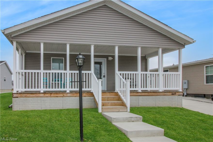 The Great Lake Escape! Come to this 2022 Four-bedroom, 2 Full bathroom ranch home with a 30' boat slip. This home offers plenty of space for all your year-round or vacation needs. Four graciously sized bedrooms, the primary bedroom offers an ensuite with a separate shower and soaking tub, plus three closets! The association offers a community pool, too! So pack your bags and come to the Lake. It is calling!