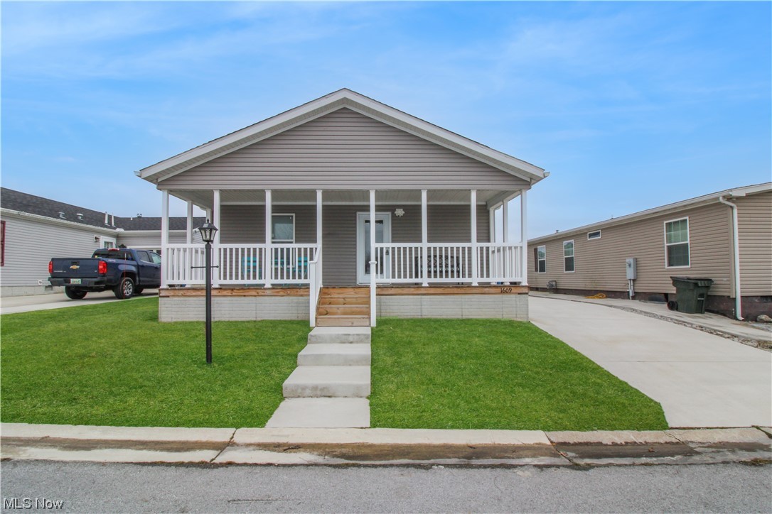 West Harbor Marina Boataminium - Residential