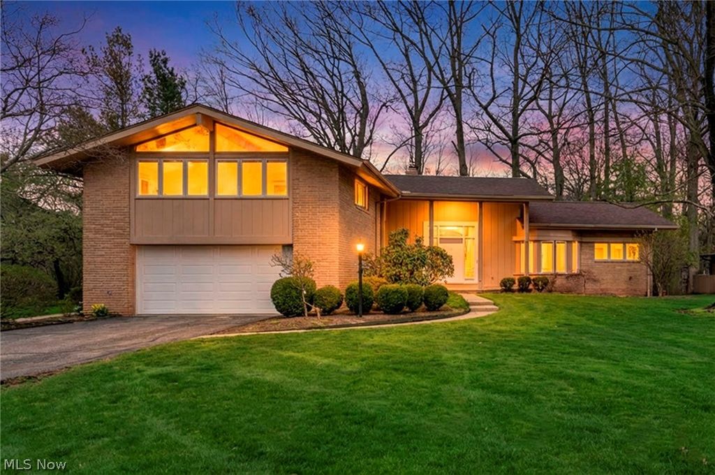 Photo of 3565 Eldorado Drive, Rocky River, OH 44116 (MLS # 5201247)