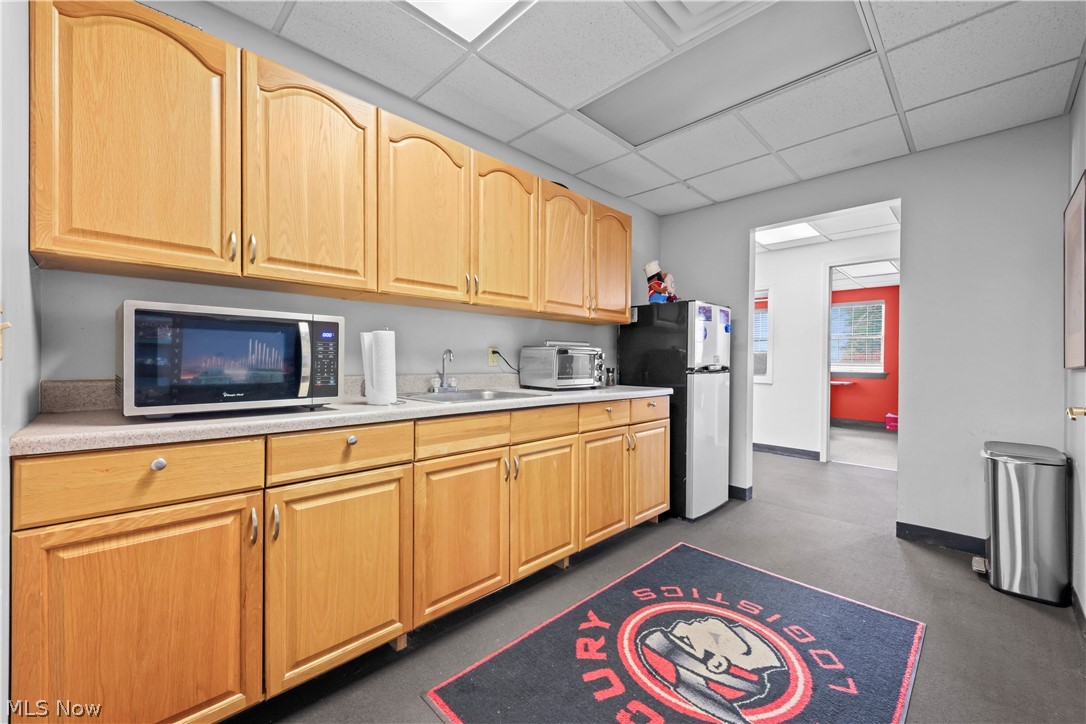 Imperial Court - Commercial Sale