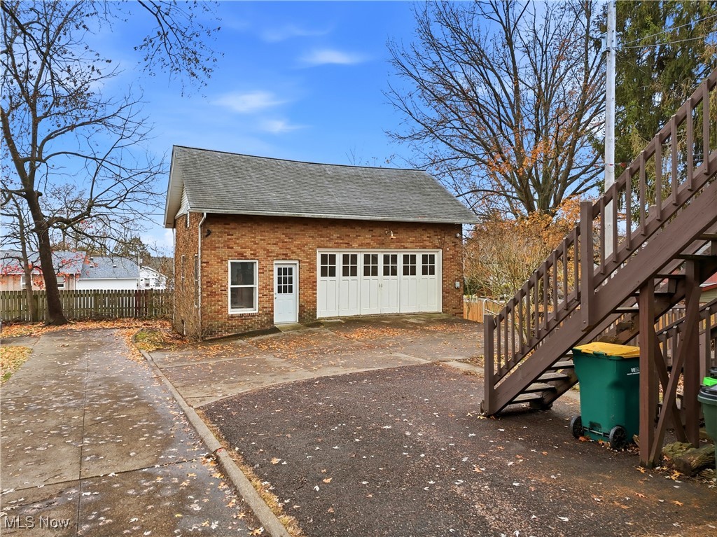 Dr W F Derr's Sub - Residential