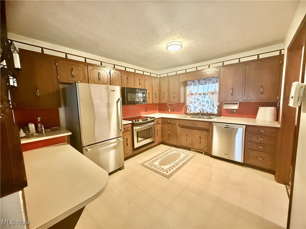2530 Monnie Place, Zanesville, Ohio image 4