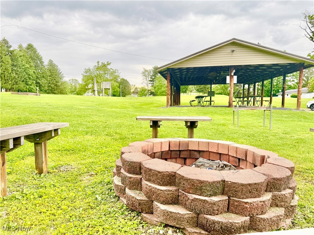 2530 Monnie Place, Zanesville, Ohio image 32