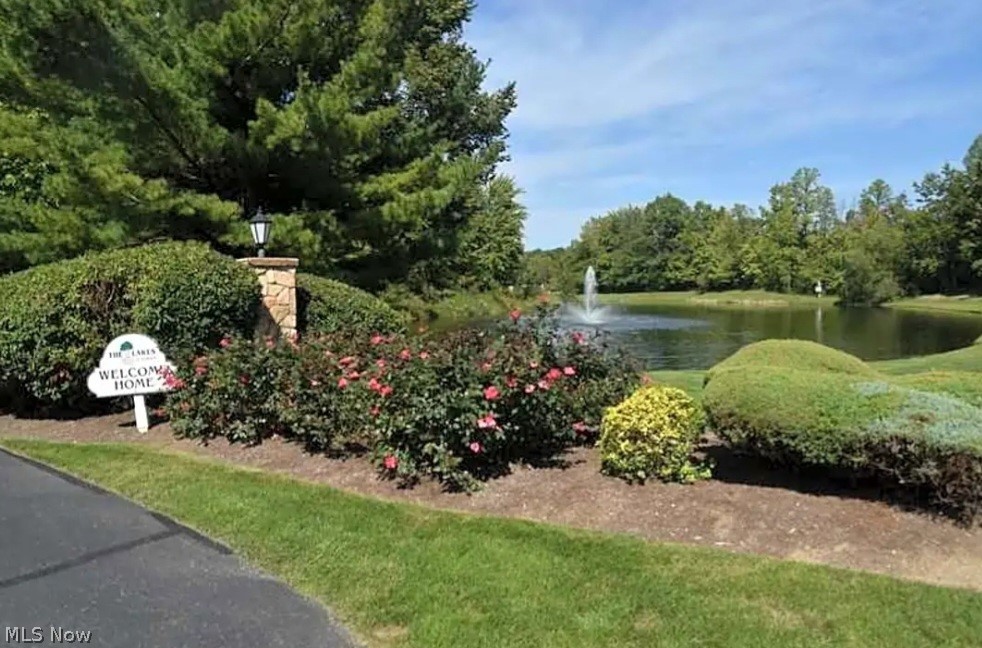 Lakes of Aurora (Windsor Estates) - Residential