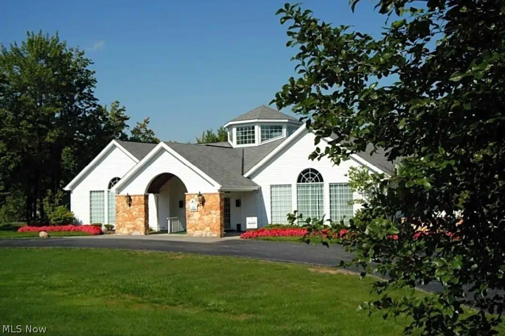 Lakes of Aurora (Windsor Estates) - Residential