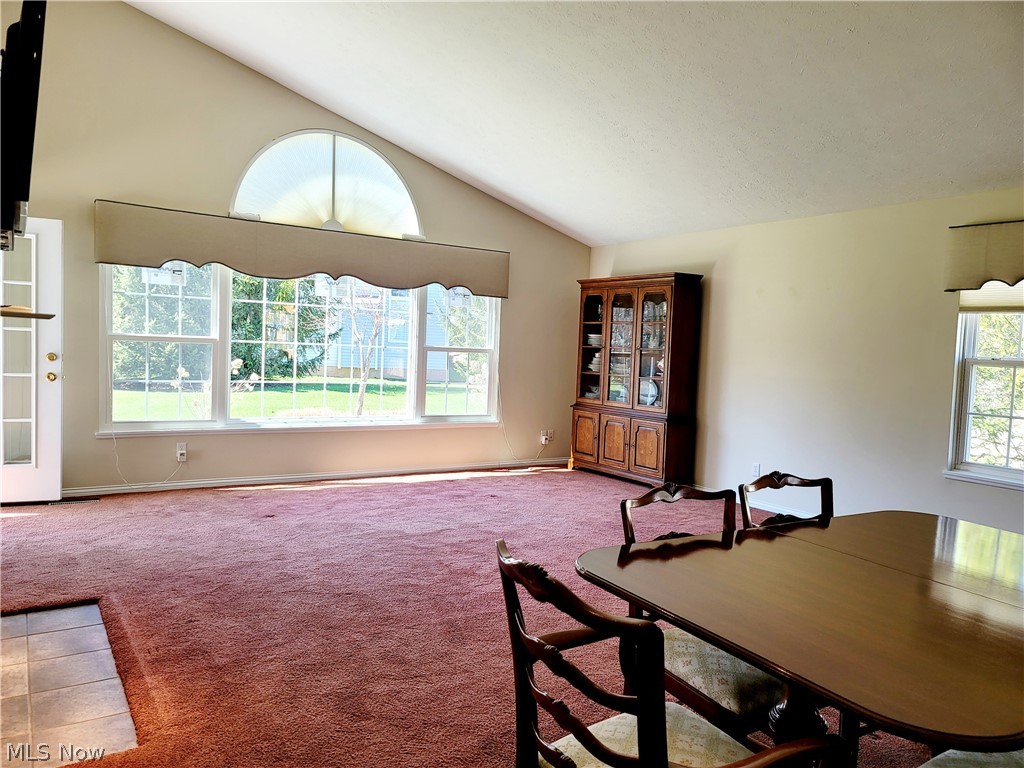 Lakes of Aurora (Windsor Estates) - Residential