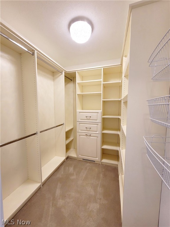 Lakes of Aurora (Windsor Estates) - Residential