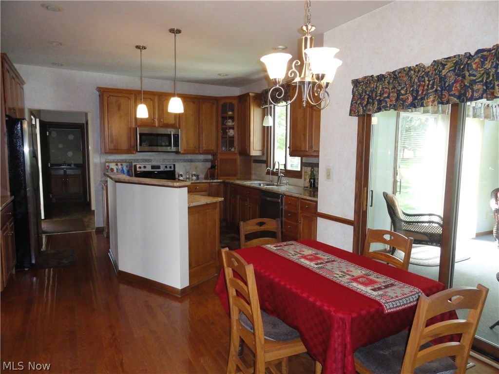 Emerald Hills - Residential